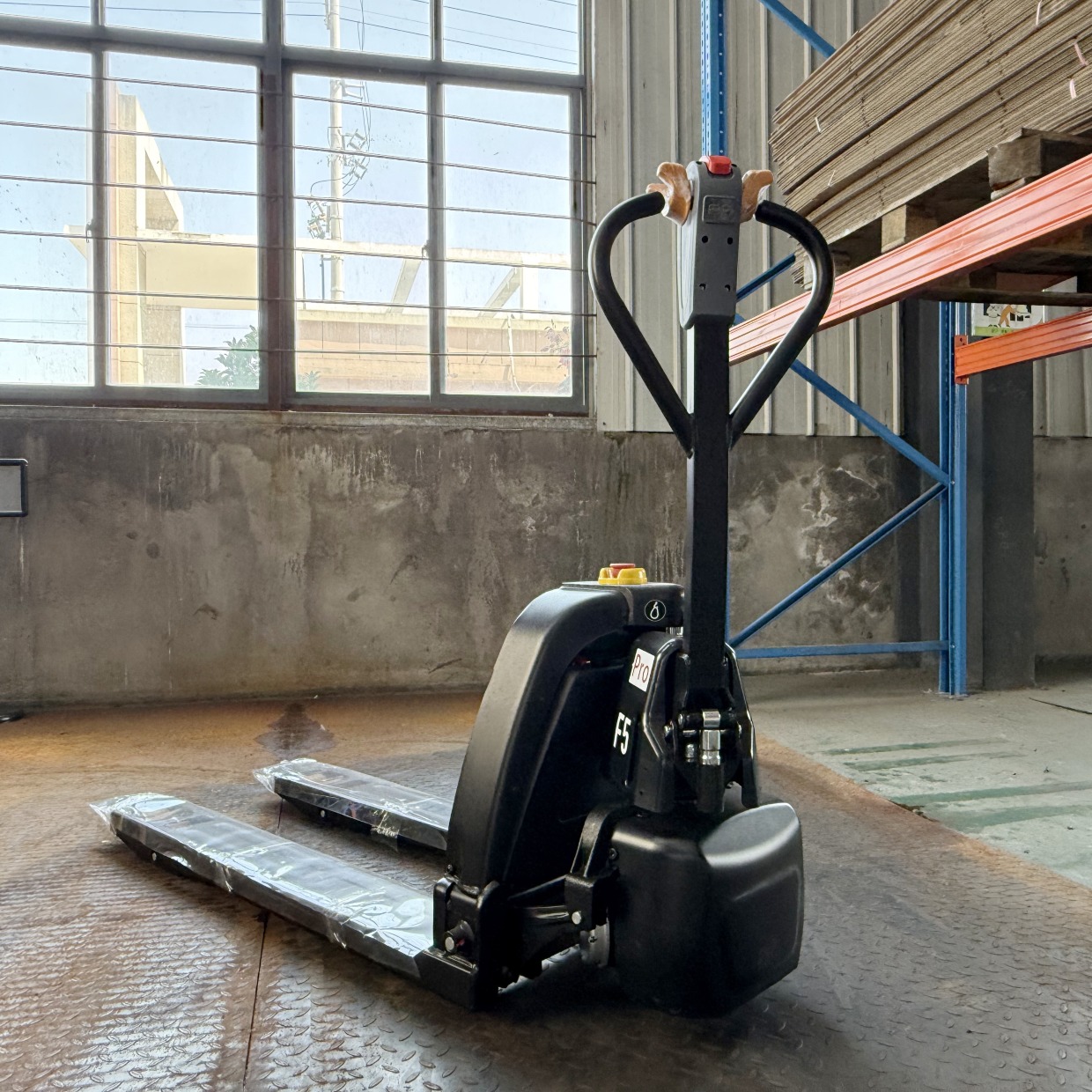 CE Approved 48V Lithium-Ion Battery Electric Pallet Jack Affordable Warehouse Forklift